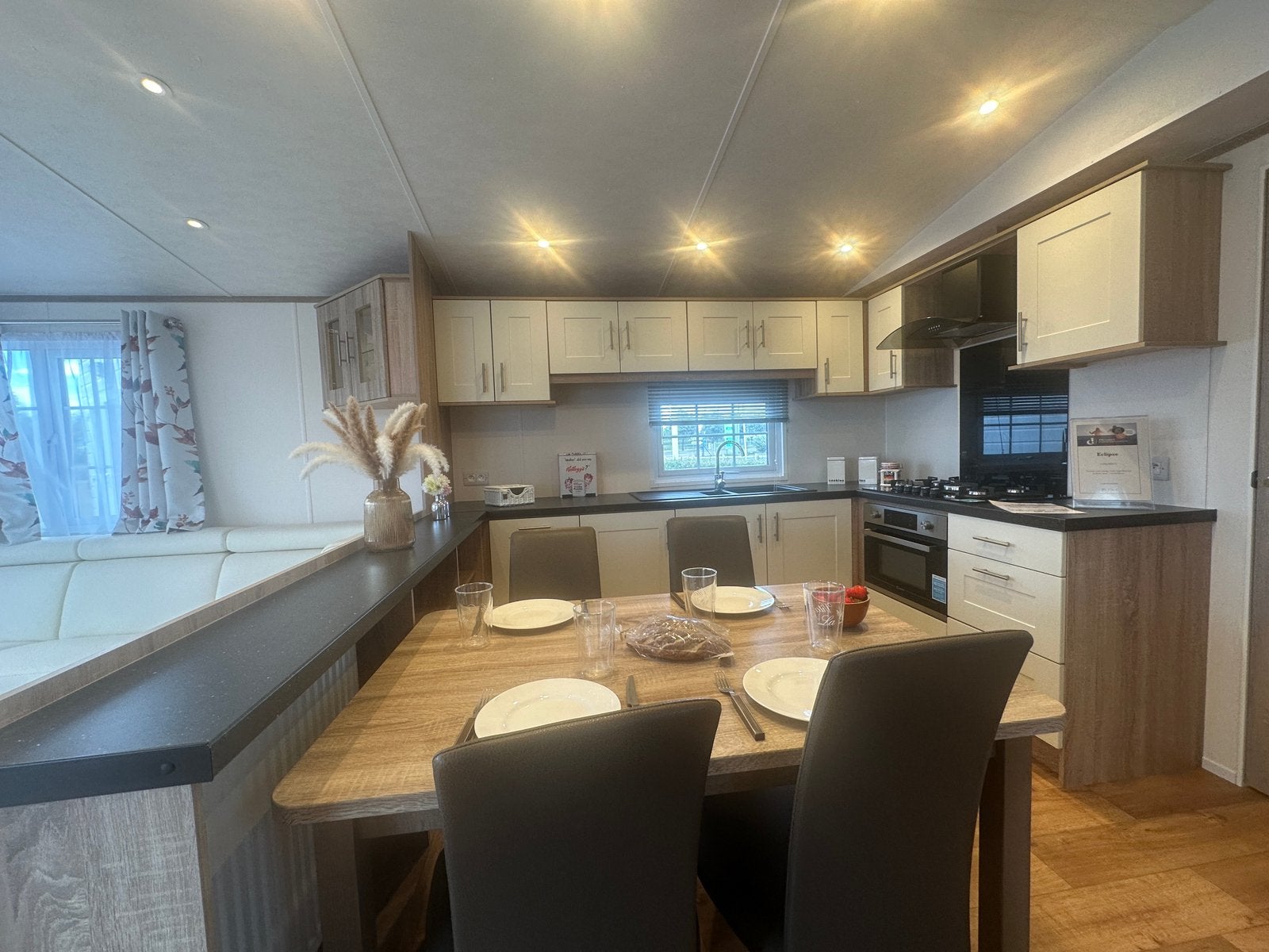 STOCK !!! LUXE ECLIPSE 1100x400/2 COMFORT VAN EEN HUIS, Caravans en Kamperen, Tot en met 4