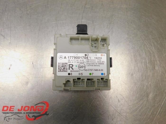 Module verrouillage central des portes d'un Mercedes CLA, 3 mois de garantie, Utilisé, -, -