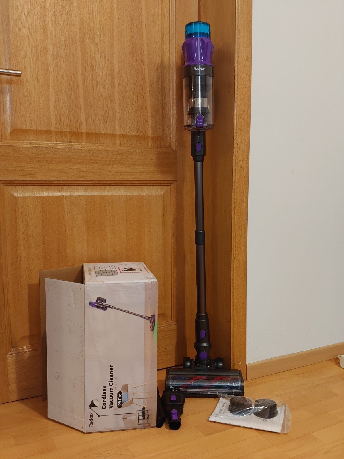 Aspirateur balai sans fil 650W 68KPa LED 80 min, Electroménager, Neuf, Sans fil, Enlèvement ou Envoi, Réservoir
