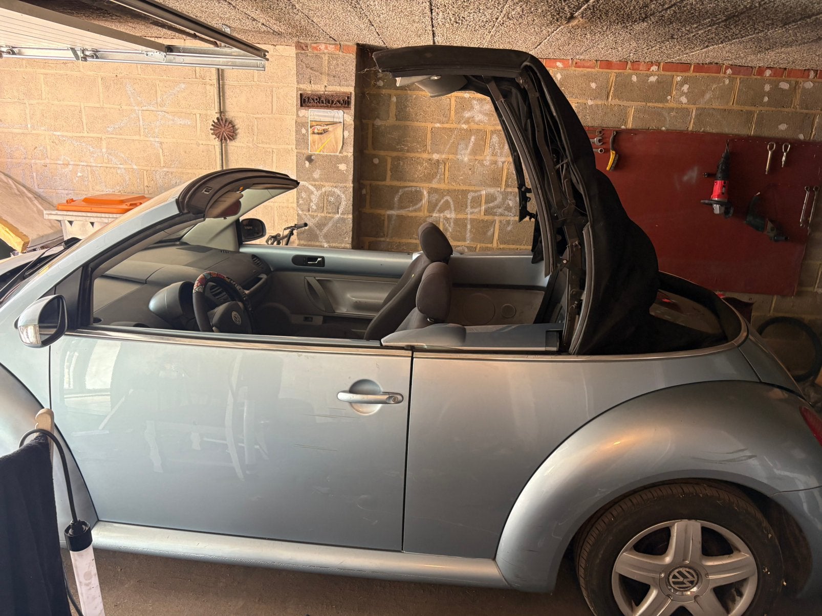 Beetle 2003 cabriolet essence, Autos : Pièces & Accessoires, Enlèvement, Capot moteur