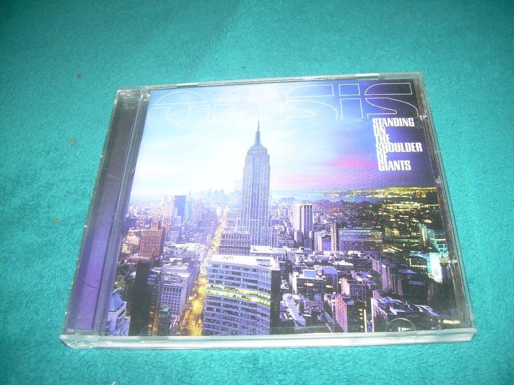 CD - OASIS - Oasis - Debout sur l'épaule de géants, Enlèvement ou Envoi, Comme neuf