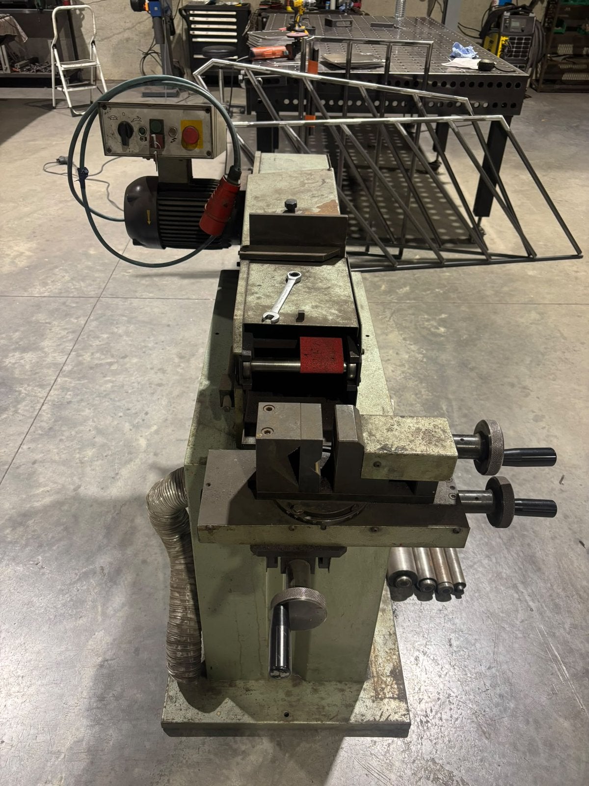 Buizenslijp machine, Ophalen