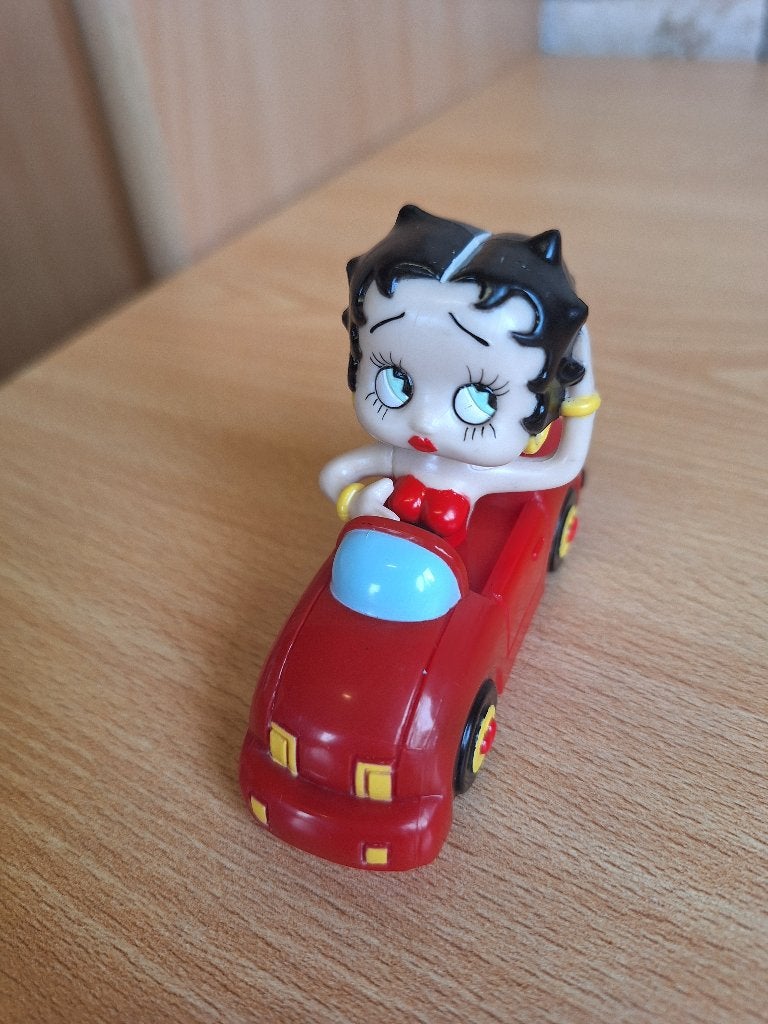 Betty Boop Prachtige verzamelbare rode auto vintage 1998, Ophalen of Verzenden, Nieuw, Mens