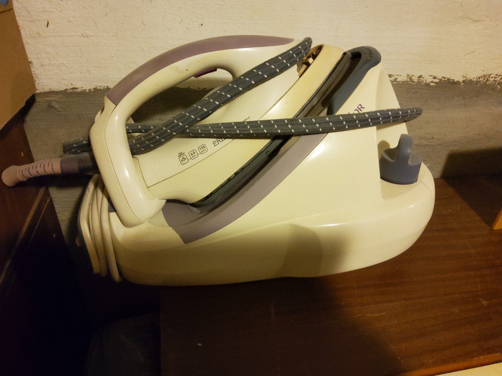 Strijkijzer calor, Elektronische apparatuur, Strijkijzers en Strijkplanken, Ophalen, Refurbished, Strijkijzer met snoer