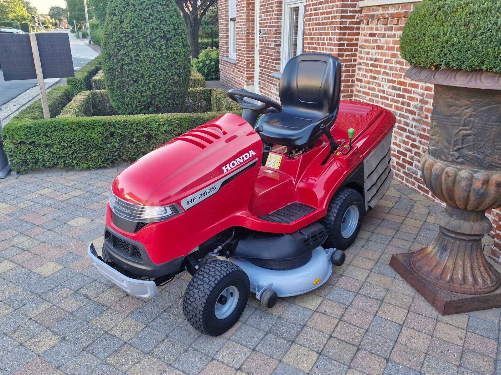 zitmaaier honda hf2625hme optiflow versamow 122 cm 2022, Tuin en Terras, Ophalen, Honda, Zo goed als nieuw, Elektrische starter
