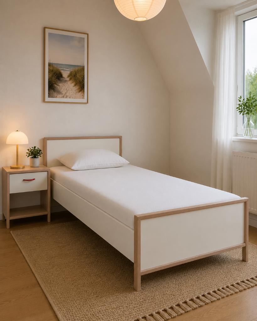 1 persoonsbed met lattenbodem matras en nachtkast, Ophalen, Matras