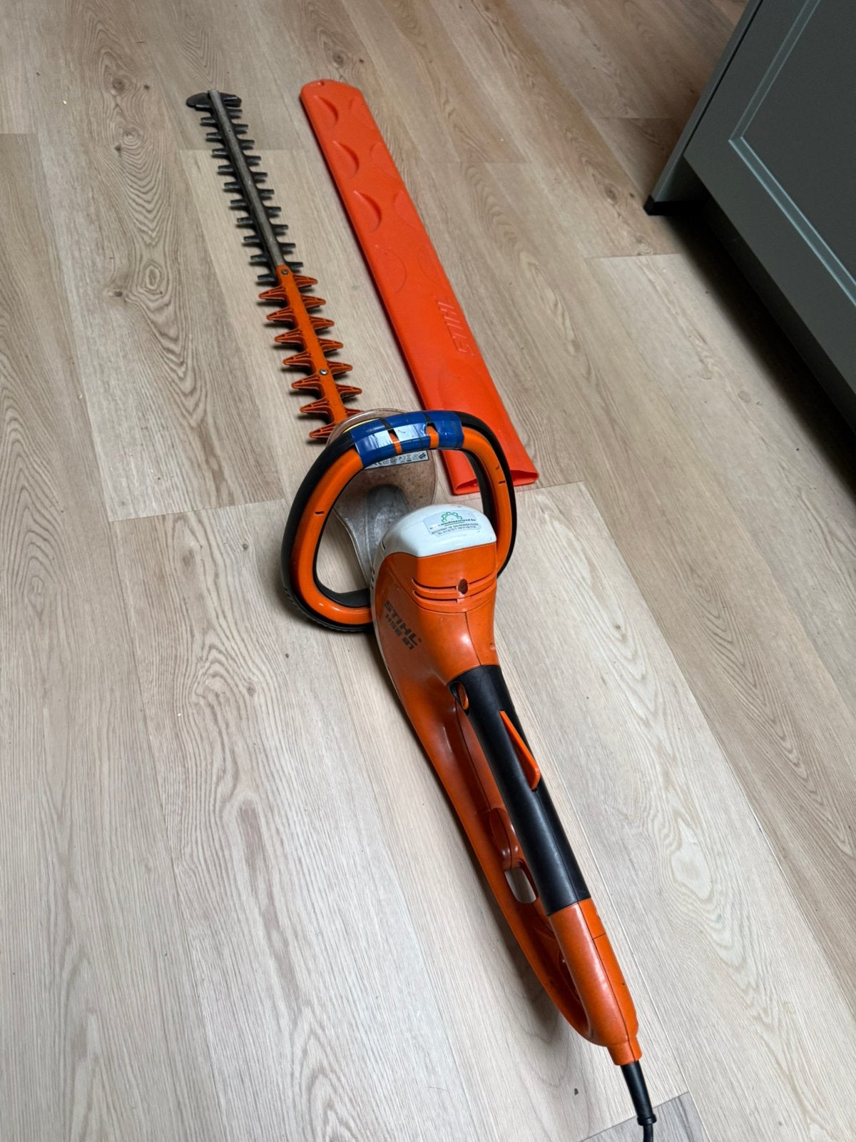 STIHL HSE 81 elektrische heggenschaar, Jardin & Terrasse, Enlèvement, Comme neuf