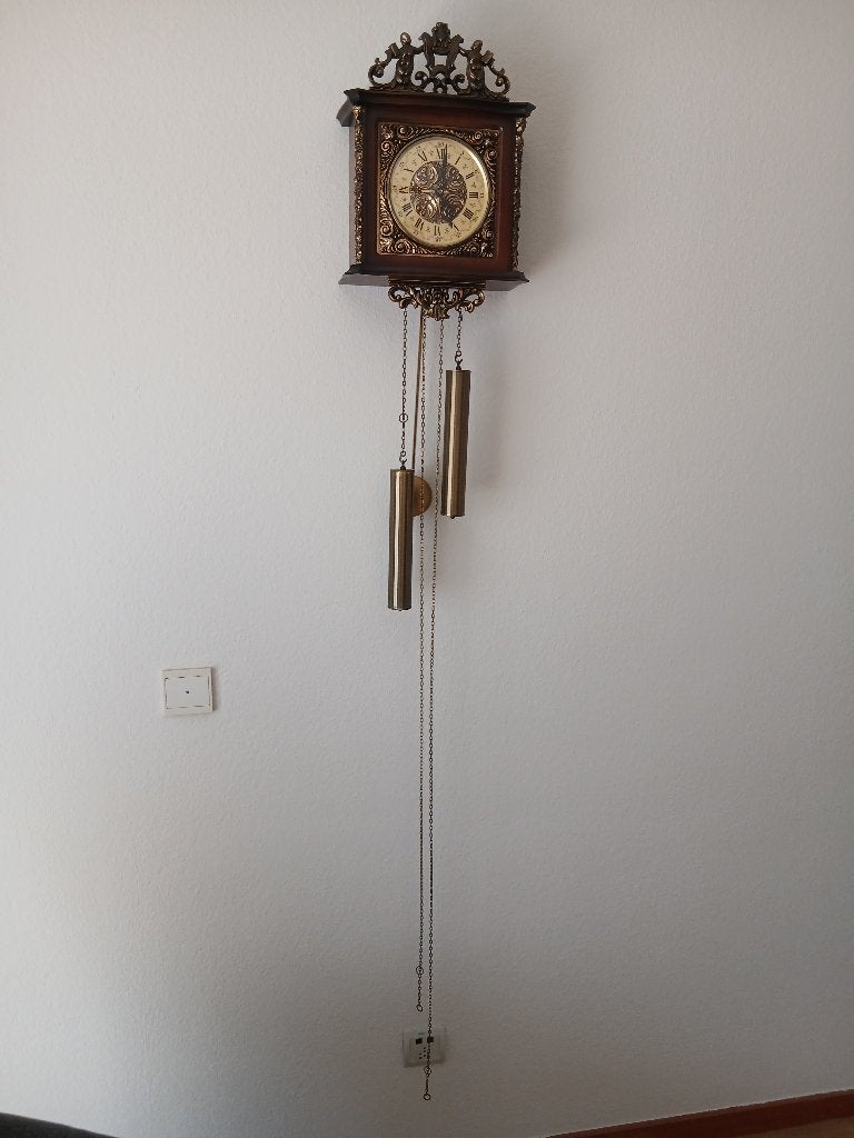 Belle pendule vintage, Enlèvement