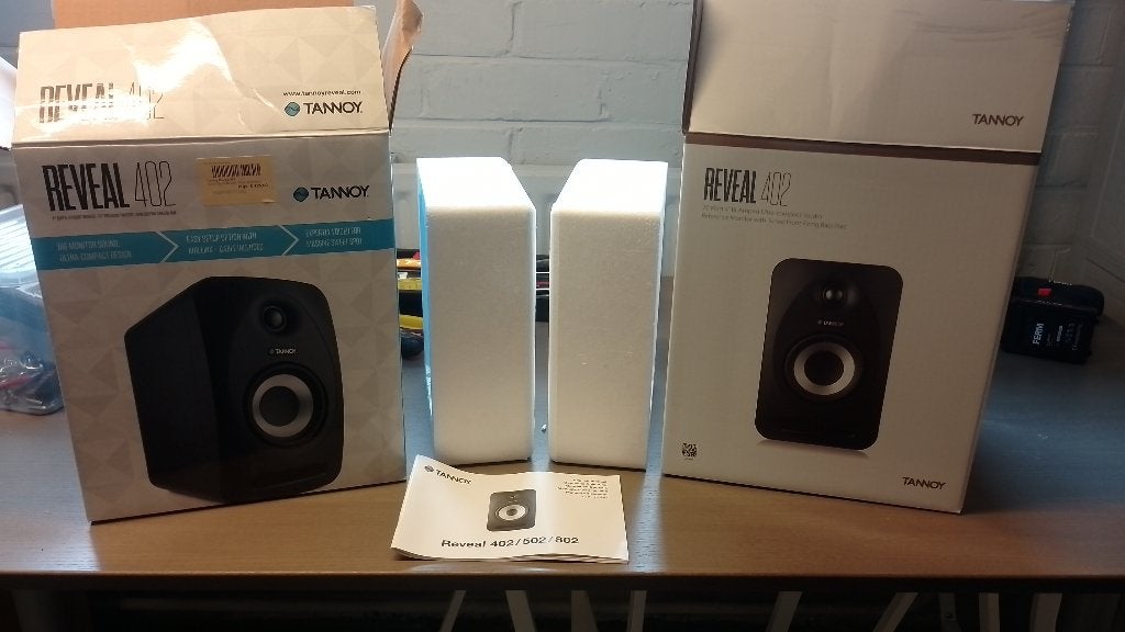 Studio monitors - Tannoy Reveal 402 (2 stuks), Audio, Tv en Foto, Luidsprekerboxen, Zo goed als nieuw, Overige typen, Overige merken