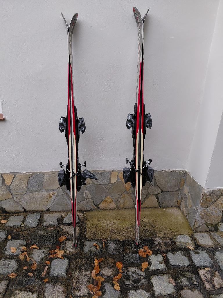 2 paires de skis à vendre, Sports & Fitness, Autres marques, Skis, 140 à 160 cm, Enlèvement