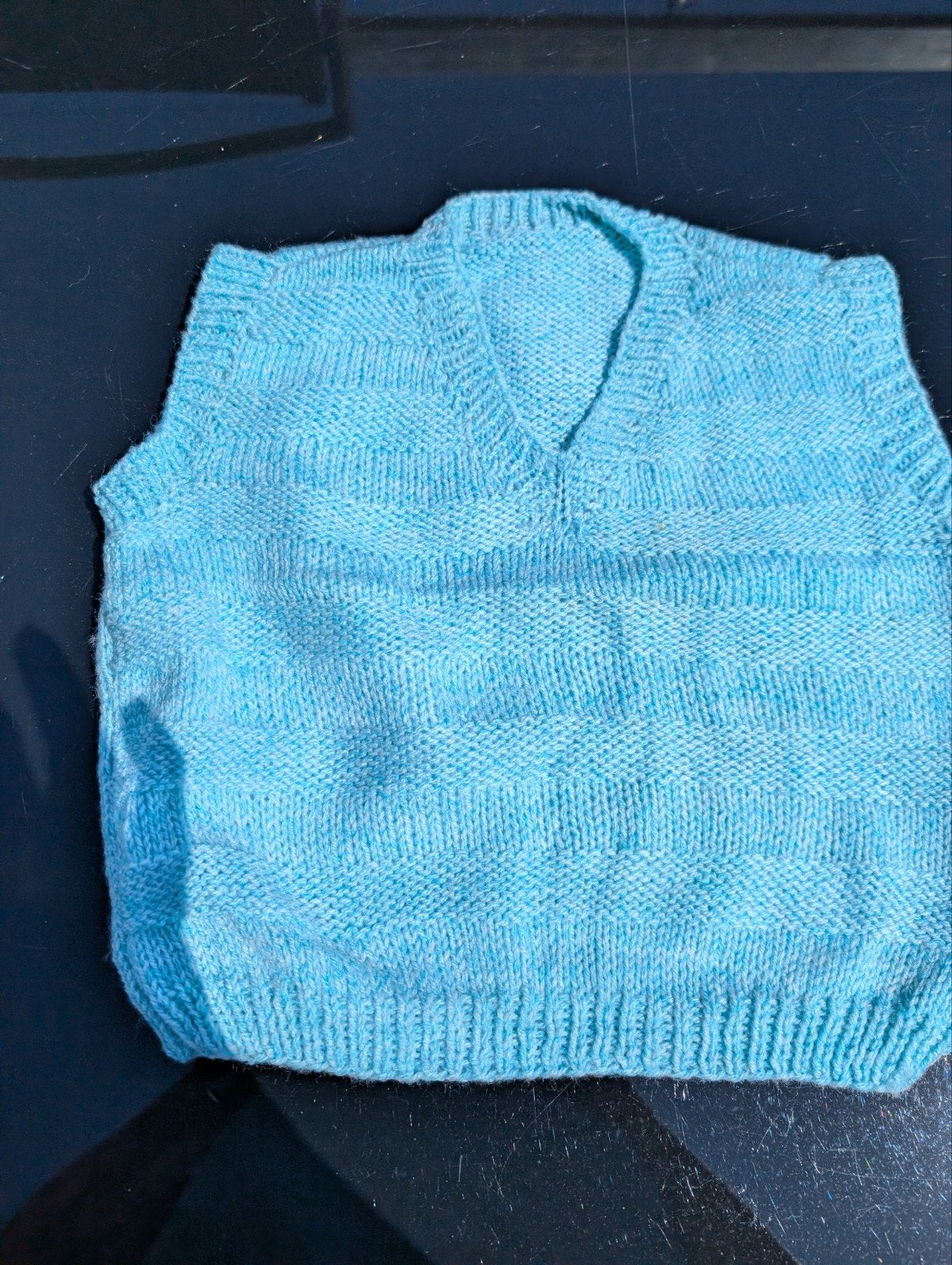 Gebreide Debardeur, Kinderen en Baby's, Kinderkleding | Maat 98, Ophalen of Verzenden, Zo goed als nieuw, Jongen of Meisje, Shirt of Longsleeve