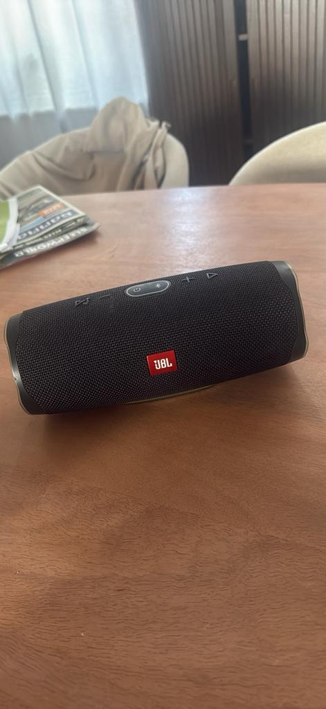 Jbl Charge 4, Audio, Tv en Foto, Ophalen, Zo goed als nieuw, JBL