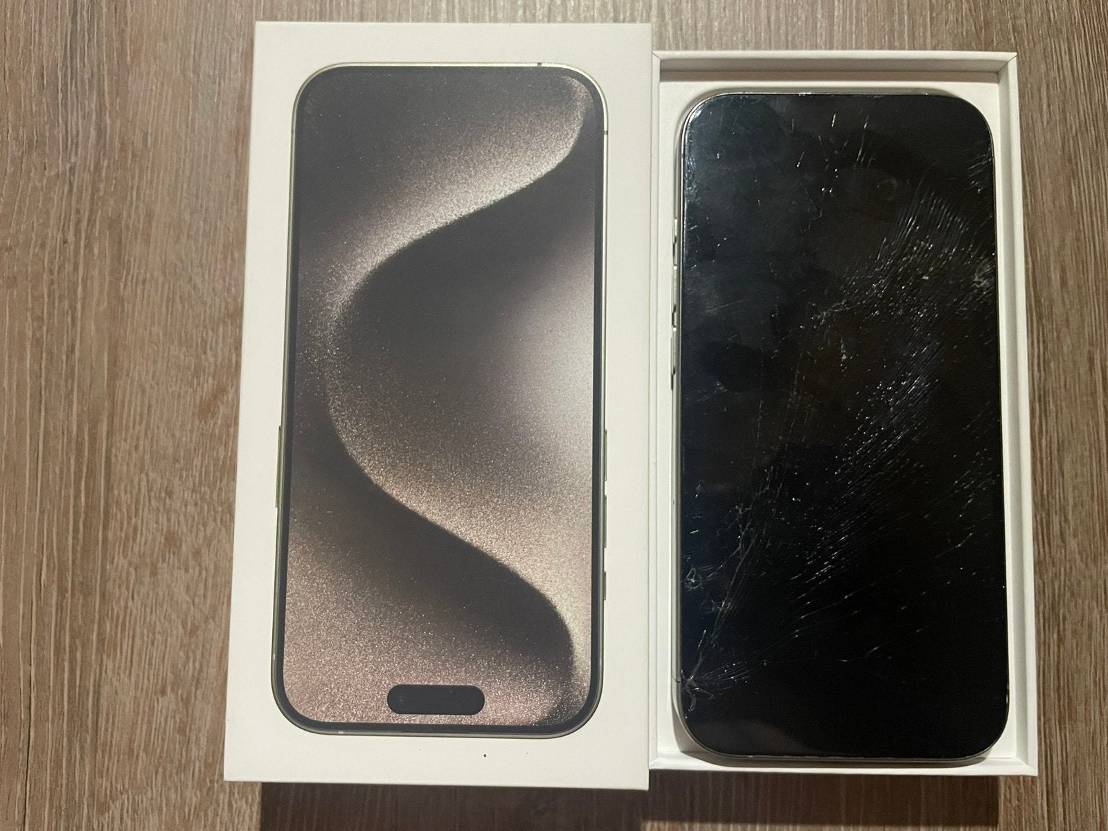 iPhone 15 Pro 128 GB, Telecommunicatie, Mobiele telefoons | Apple iPhone, Ophalen, 89 %, Zonder simlock, Grijs