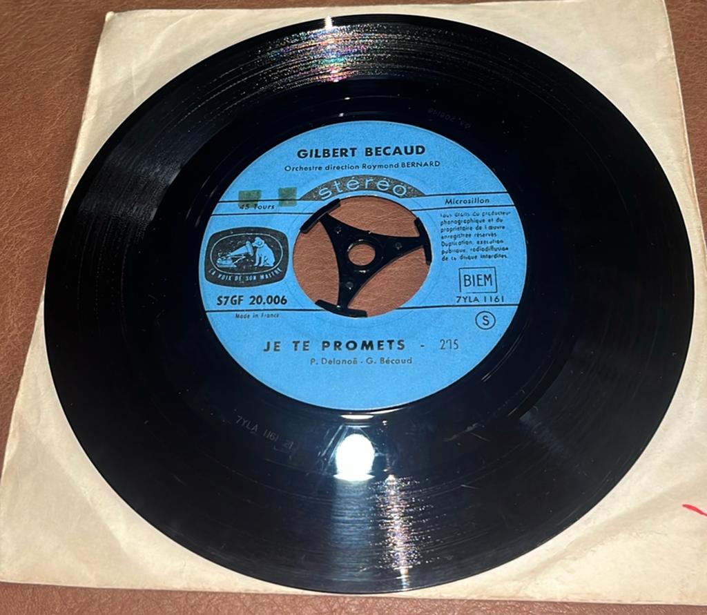 Gilbert Bécaud ‎– L'absent / Je Te Promets - 7” vinyl single, Enlèvement ou Envoi, Utilisé, Single