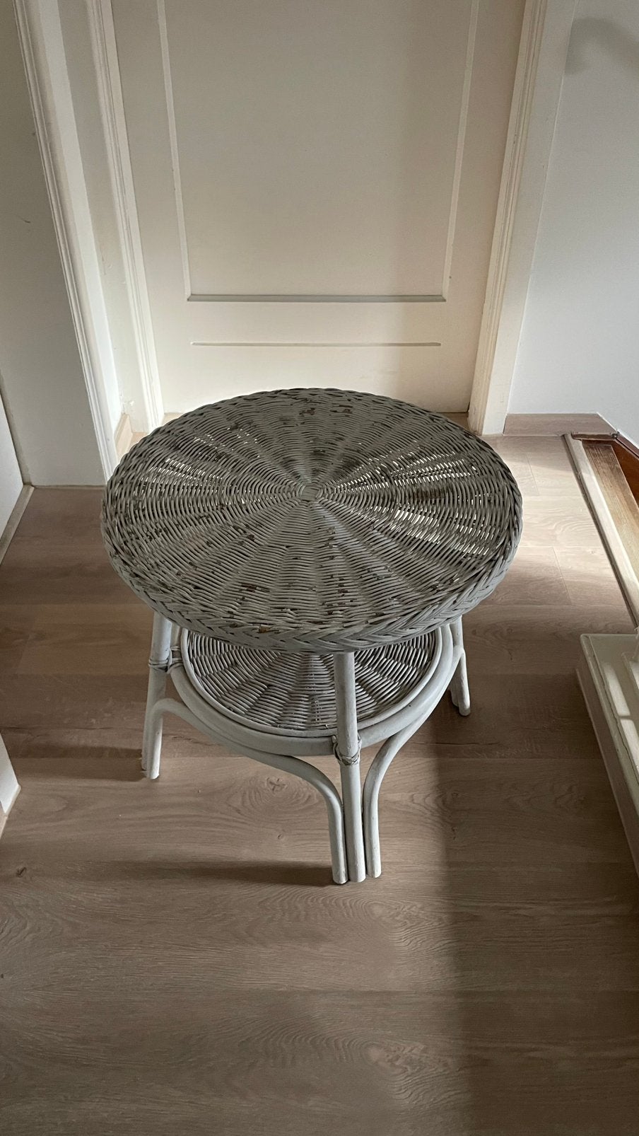 Table en rotin  à peindre, Maison & Meubles, Enlèvement, Utilisé, Rond, Autres matériaux