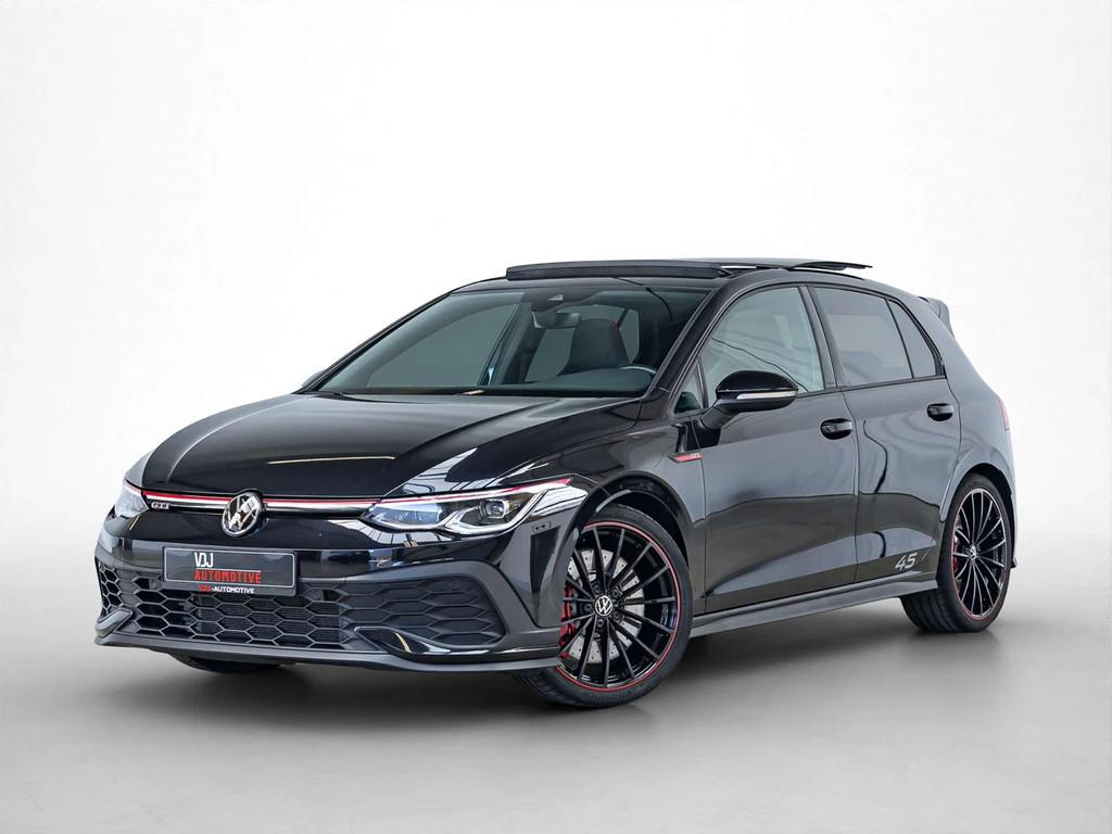 Volkswagen Golf GTI 45Y-EDITION|CLUBSPORT|AKRAPOVIC|PANO|IQL, Auto's, Automaat, Gebruikt, 1984 cc, Alcantara