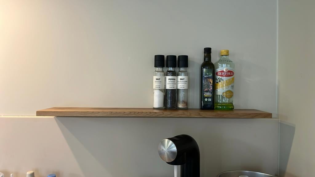 Zwevende plank eikenhout, Ophalen, Minder dan 25 mm, Eiken, Zo goed als nieuw
