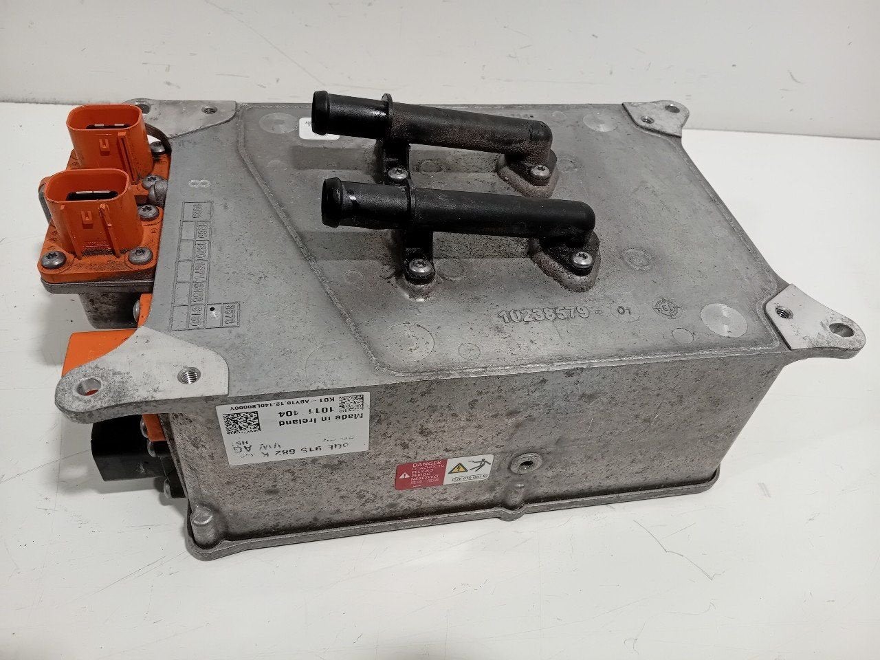 Acculader Volkswagen Golf, Auto-onderdelen, Accu's en Toebehoren, Onderdelen@venauto.nl, Van der Ven Autorecycling B.V., Gebruikt