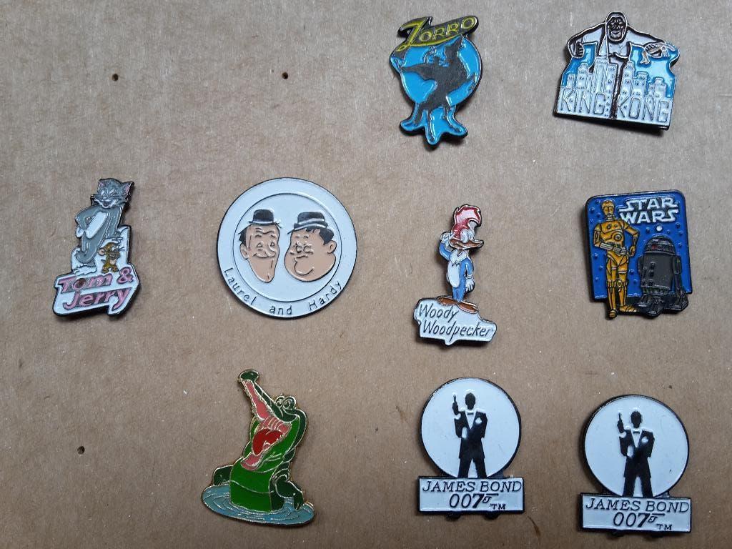 Pins van de jaren 90, o.a. van Star Wars, James Bond, Zorro, Ophalen of Verzenden, Nieuw, Figuurtje, Speldje of Pin