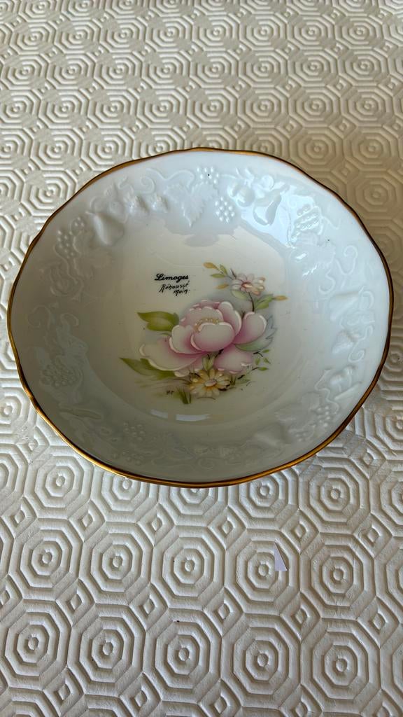 Limoges schaaltje handbeschilderd 14cm, Antiek en Kunst, Ophalen