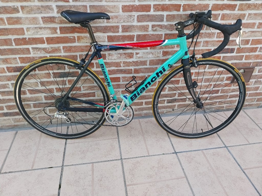 Vélo de course Bianchi Alloy, Vélos & Vélomoteurs, Autres marques, 10 à 15 vitesses, Frein sur jante, 49 à 53 cm