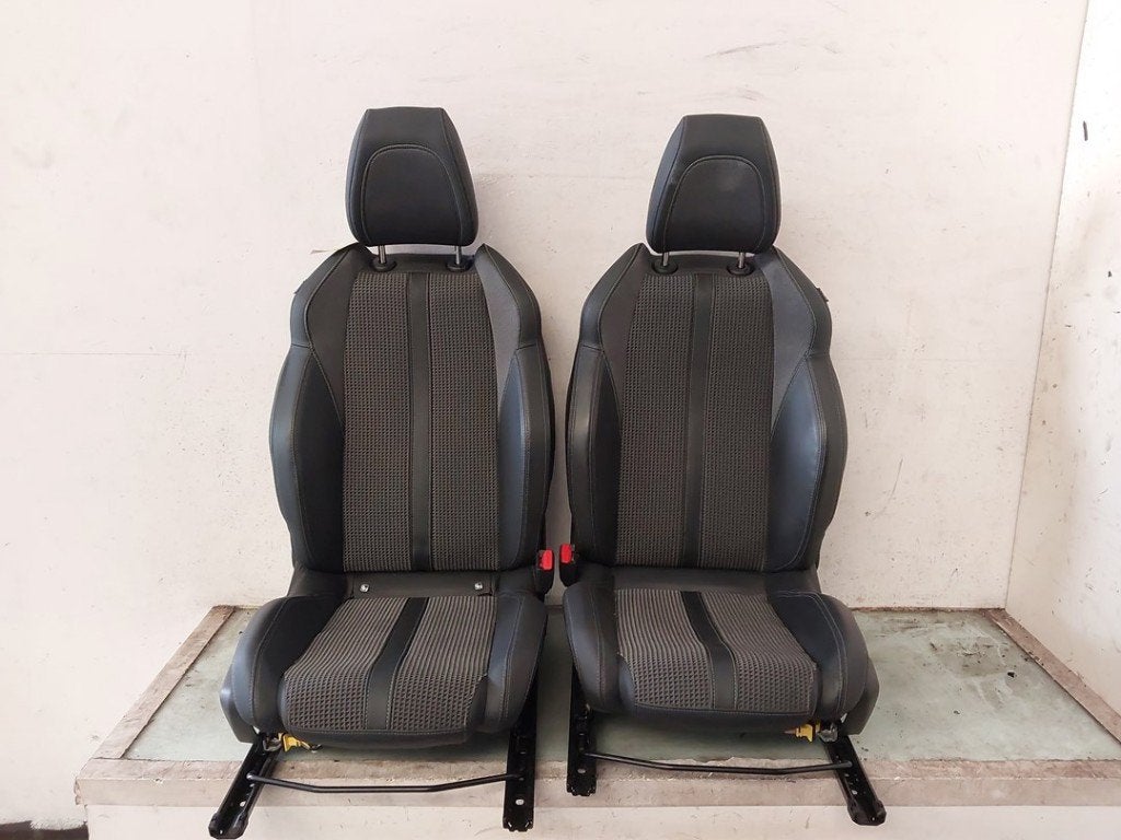 INTERIEUR COMPLET Peugeot 208 II (UB / UH / UP) (01-2019/-), Autos : Pièces & Accessoires, Kontakt-peugeot@peugeot.com, Utilisé
