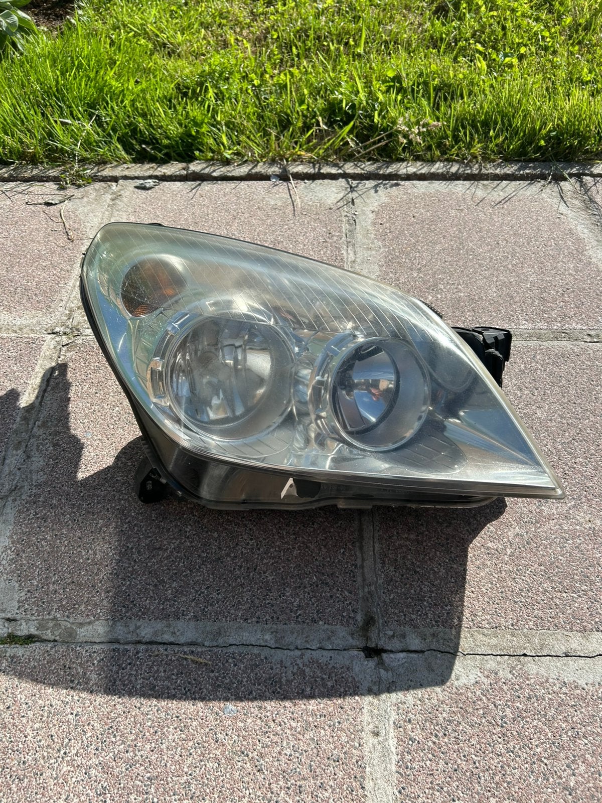Phare avant droit opel astra h cabrio et ouverture de coffre, Enlèvement, Opel
