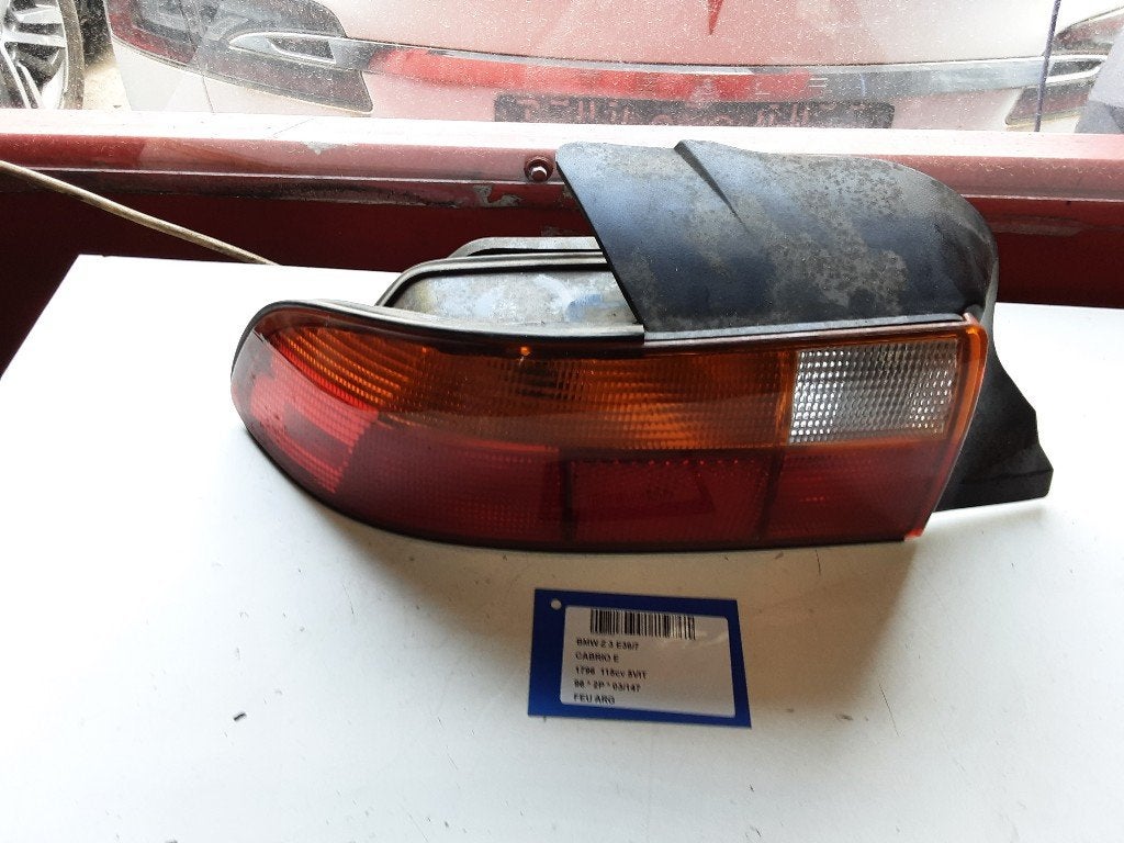 FEU ARRIÈRE GAUCHE Z3 Roadster (E36 / 7) (6321-8389711), Mevr. I. Hauben, Utilisé, BMW, Rue de l'Espoir 34 34
4030  GRIVEGNÉE, BE
