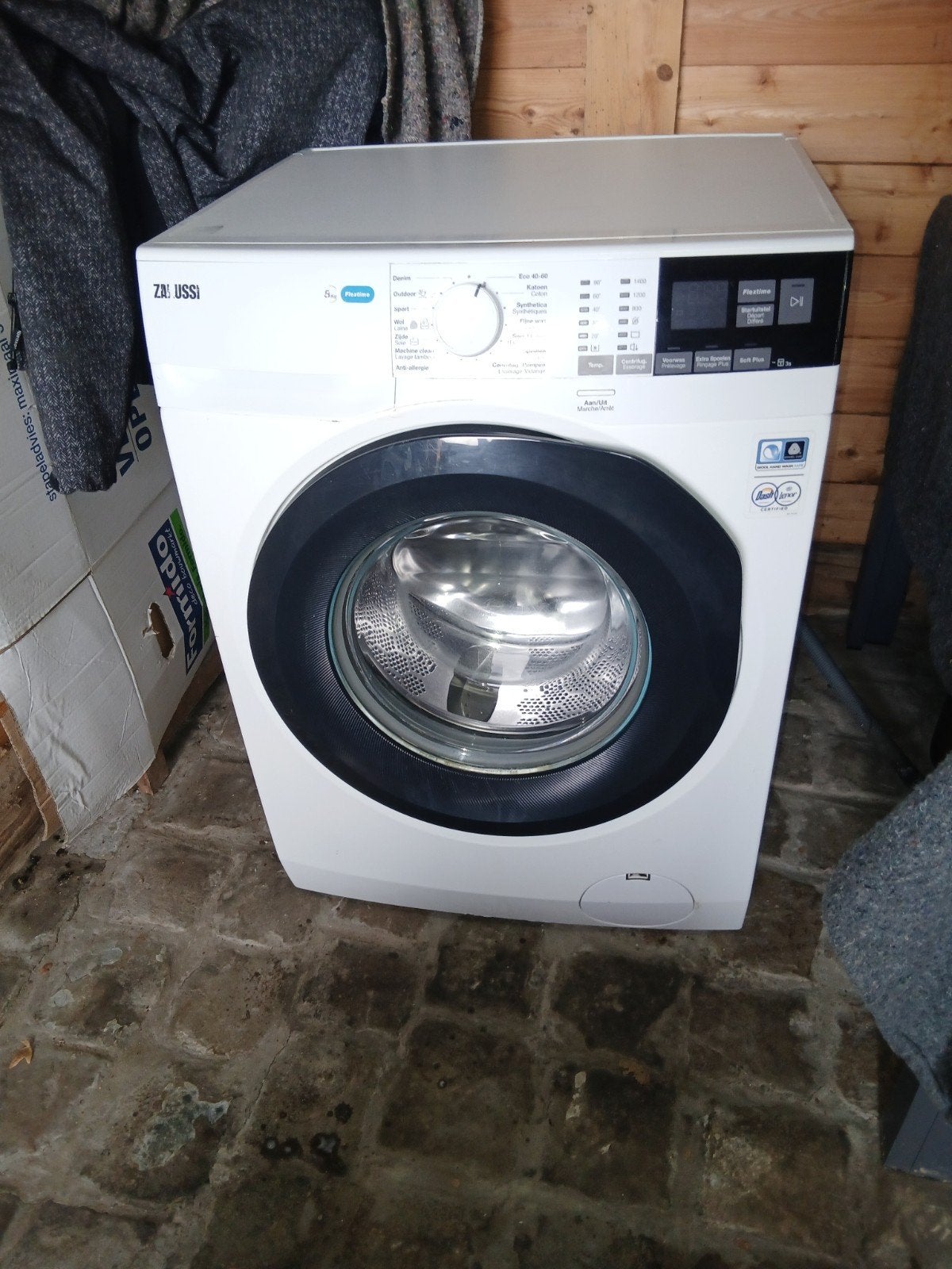 wasmachine, Elektronische apparatuur, Ophalen