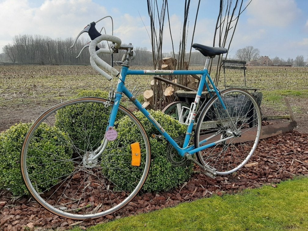 oude koersfiets, Fietsen en Brommers, Ophalen, Jaren '60 of nieuwer, Velgrem, SUPERIA