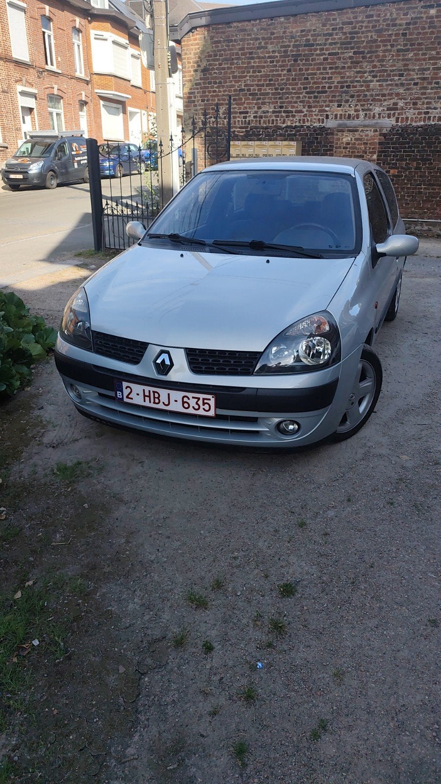 Renault clio essance cyl12  a discuter prix, Autos, Renault, Particulier, Clio, Ordinateur de bord, Radio, Essence