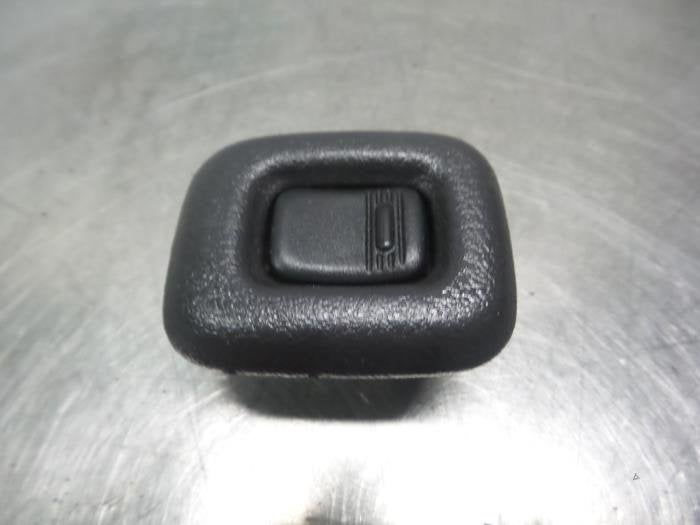 Commutateur vitre électrique d'un Daihatsu Sirion (Sirion 9, Daihatsu, -, 3 mois de garantie, Utilisé