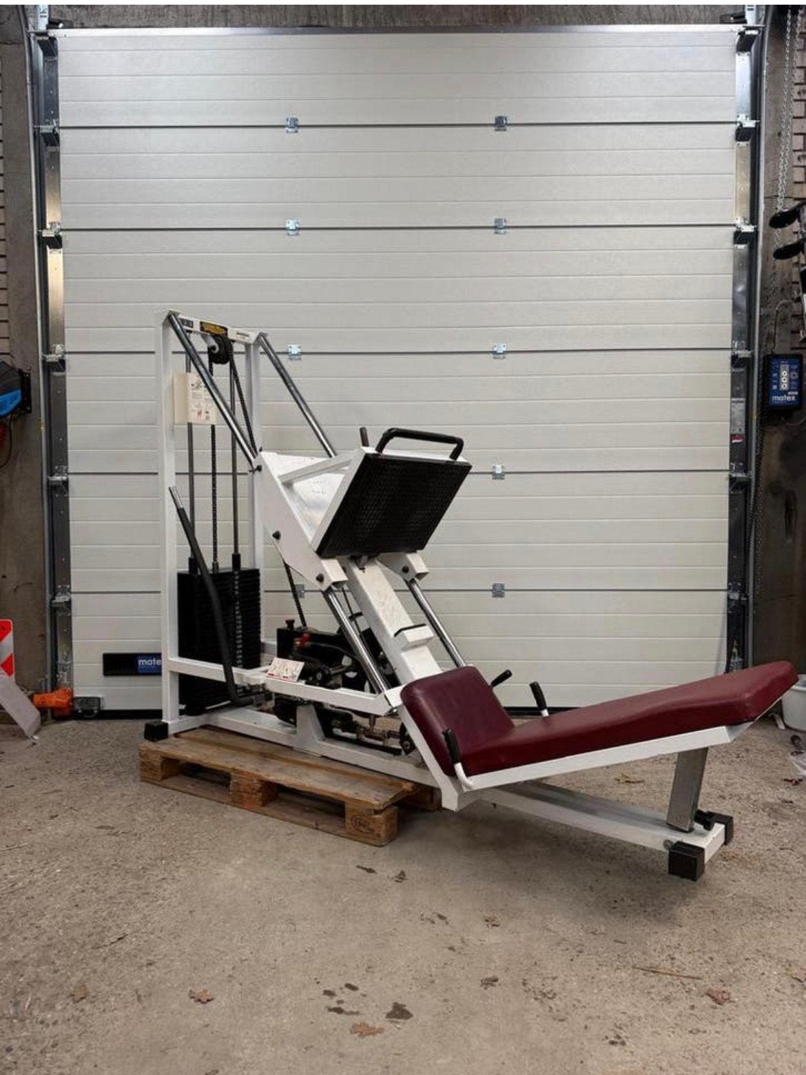 Technogym 45 degree legpress 260 kg stack / Beinpresse, Sport en Fitness, Ophalen, Gebruikt, Benen, Overige typen