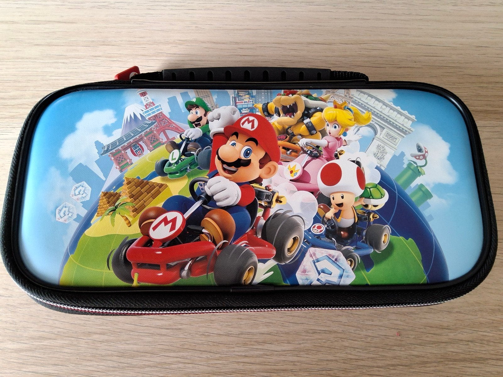 Housse Nintendo Switch Mario Kart, Consoles de jeu & Jeux vidéo, Consoles de jeu | Nintendo Portables | Accessoires, Enlèvement