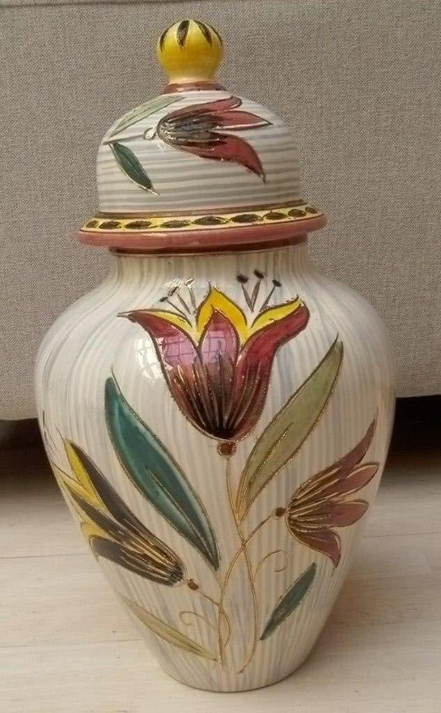 decoratieve vaas met bloemenmotief, Ophalen