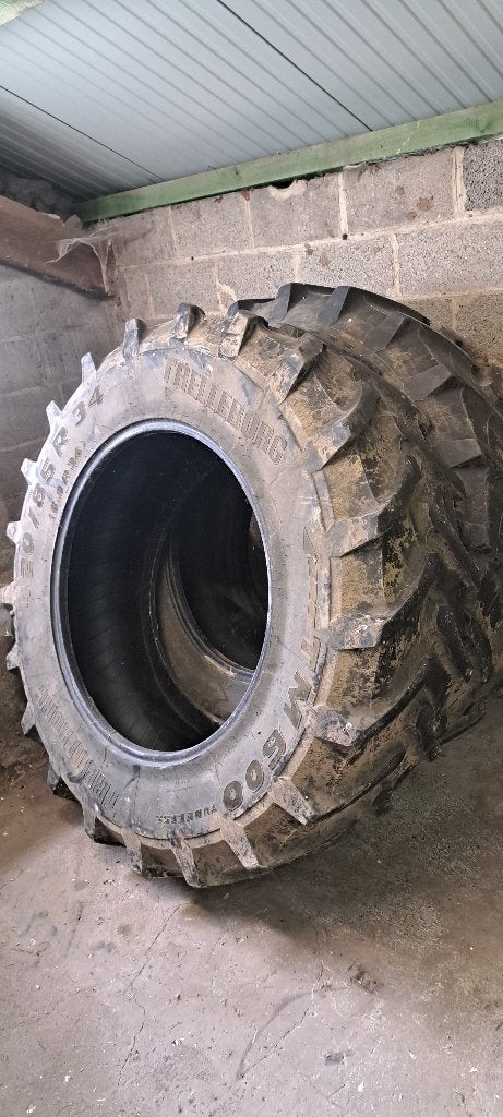 Pneus de tracteur, Enlèvement