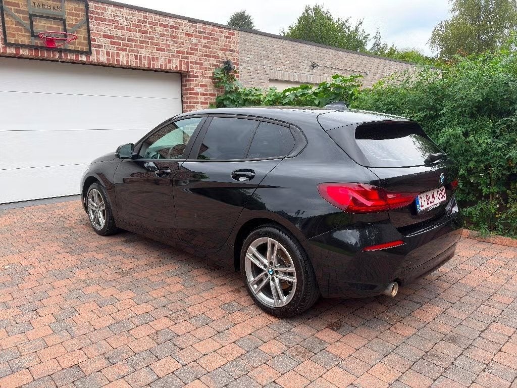 BMW 118i F40 Automatique 2021 | 140ch GPS Caméra CarPlay LED, Achat, Euro 6, Entretenue par le concessionnaire, Noir