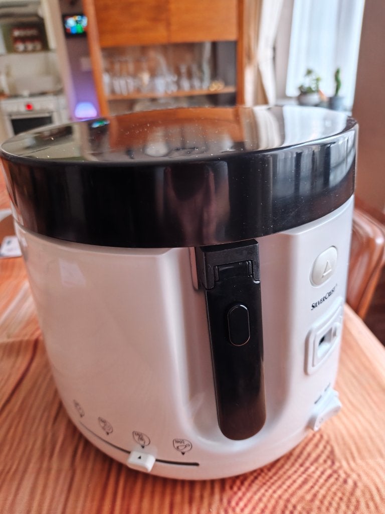 Friteuse, Elektronische apparatuur, 2 tot 3 liter, Ophalen, Nieuw, Uitneembare binnenpan