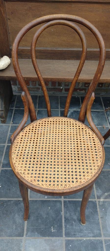 Thonet stoelen in top staat. 4st beschikbaar. Gestempeld, Ophalen