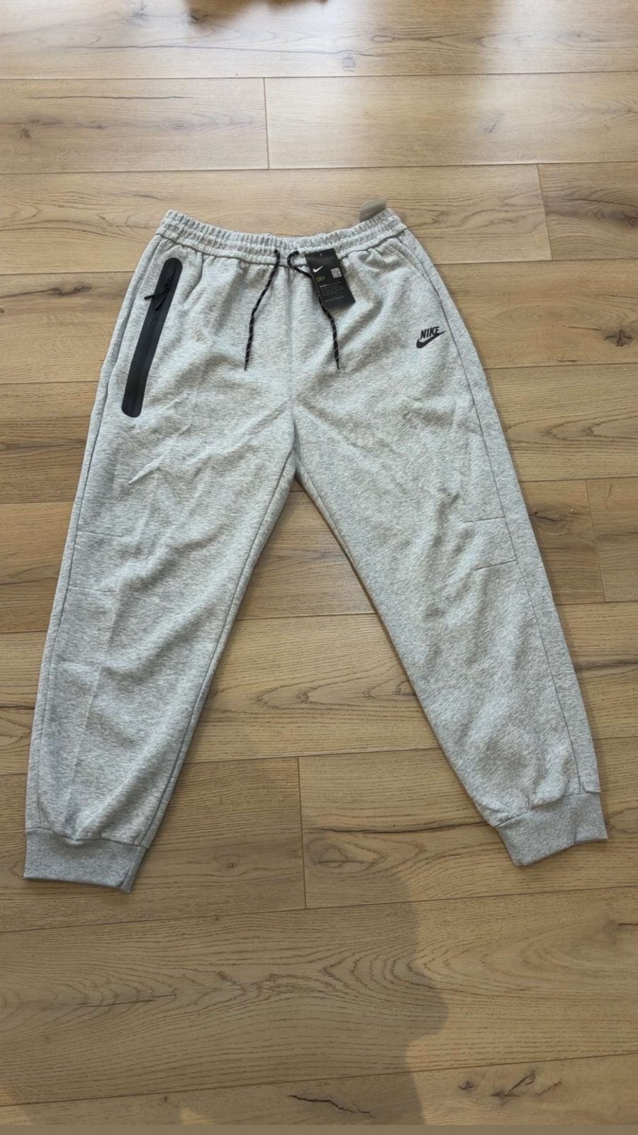 Bas Nike tech, Ophalen of Verzenden, Zo goed als nieuw