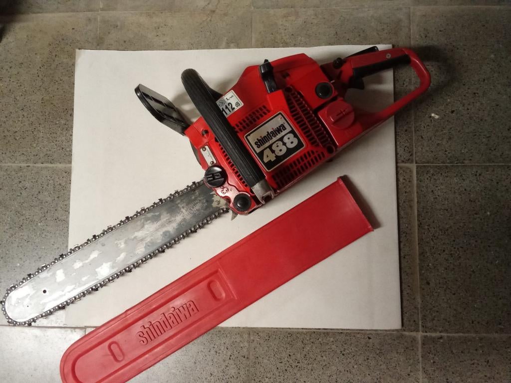Shindaiwa 50 cc kettingzaag professioneel model, Ophalen