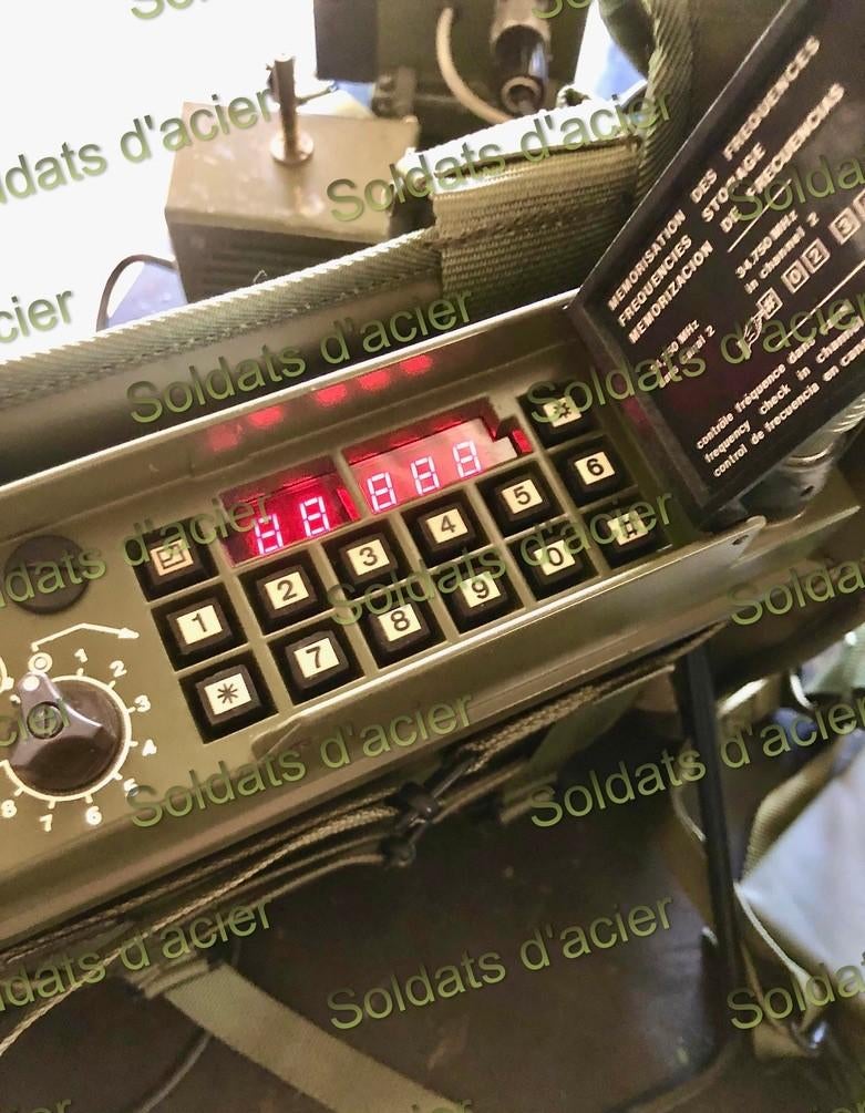 Radio Militaire TRC-552, Envoi, Autres