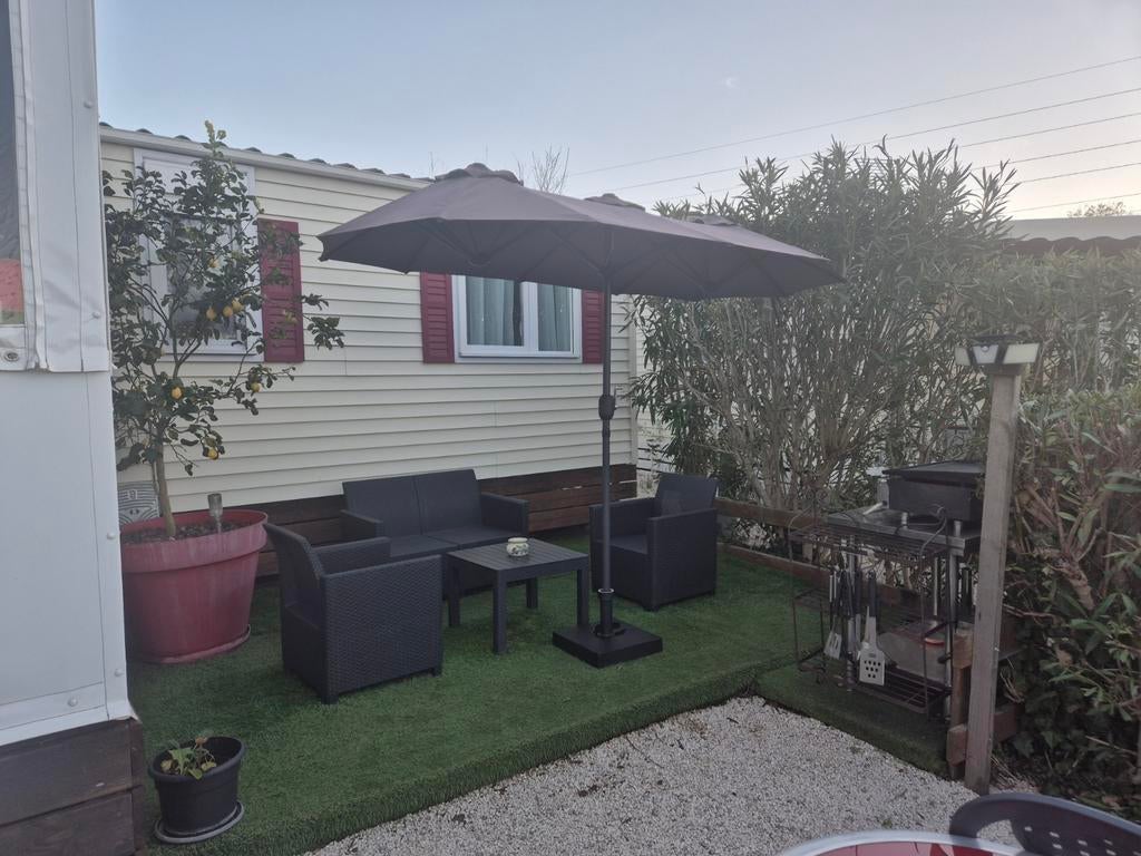 Mobilhome spacieux COTE D AZUR, Piscine, Mer