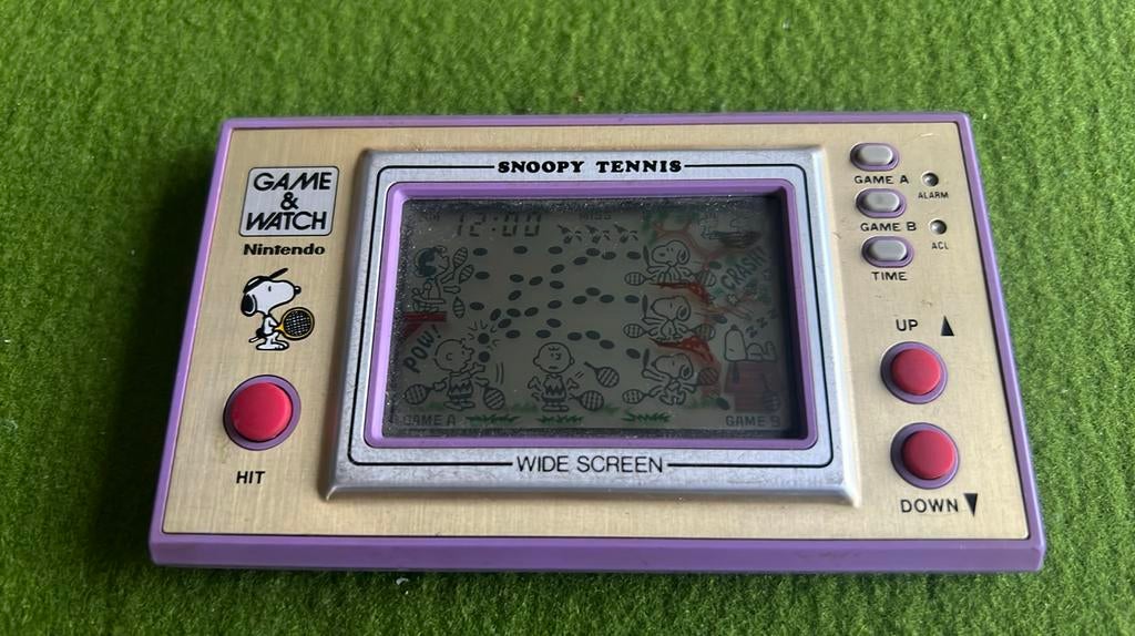Game and watch 1982 SNOOPY TENNIS, Games en Spelcomputers, Ophalen of Verzenden, Zo goed als nieuw