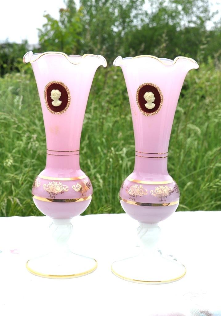 D paire de vases opaline bicolore rose blanc medaillon camée, Ophalen of Verzenden