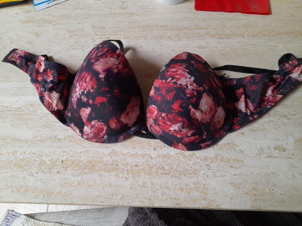 Voorgevormde BH in Spicy Red Maat : 80B, Geen merk, Ophalen of Verzenden, Rood, BH