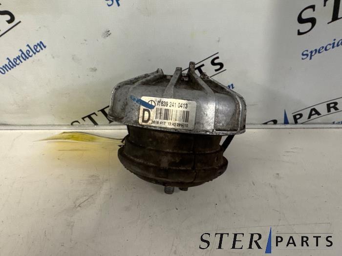 Support moteur d'un Mercedes Vito, Enlèvement ou Envoi, 3 mois de garantie, Utilisé, Mercedes-Benz