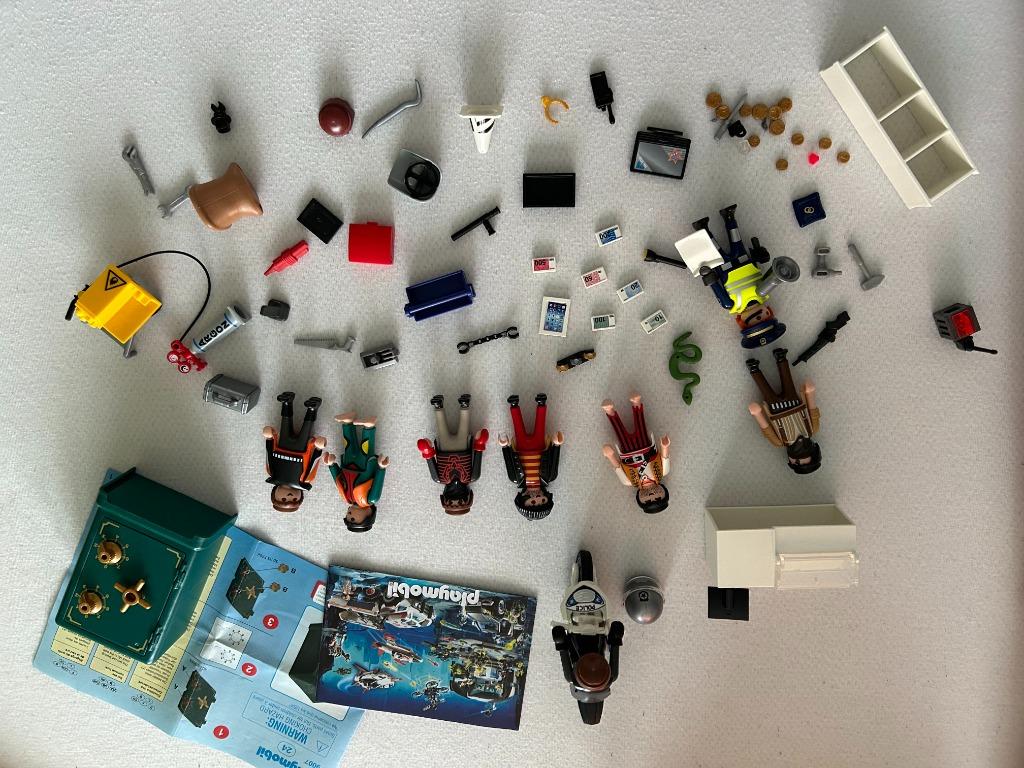 Playmobil - 8 personnages et accessoires, Kinderen en Baby's, Speelgoed | Playmobil, Ophalen, Gebruikt