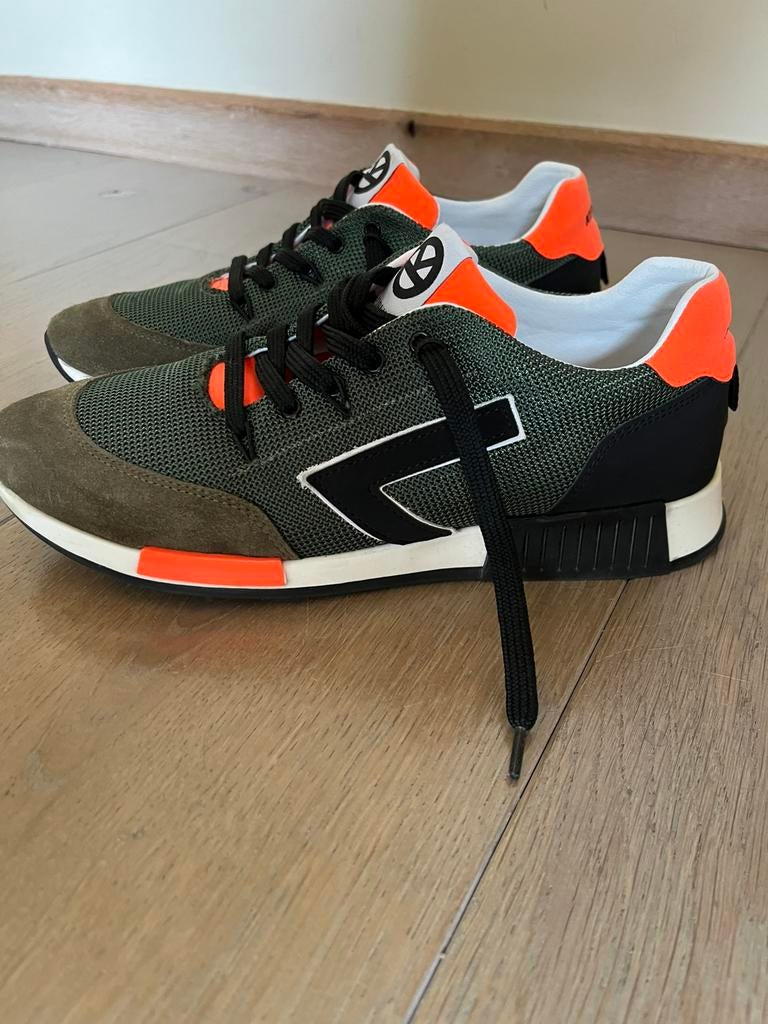 Kaki groene sneakers Kipling, maat 39, Enfants & Bébés, Vêtements enfant | Chaussures & Chaussettes, Garçon, Kipling, Enlèvement ou Envoi