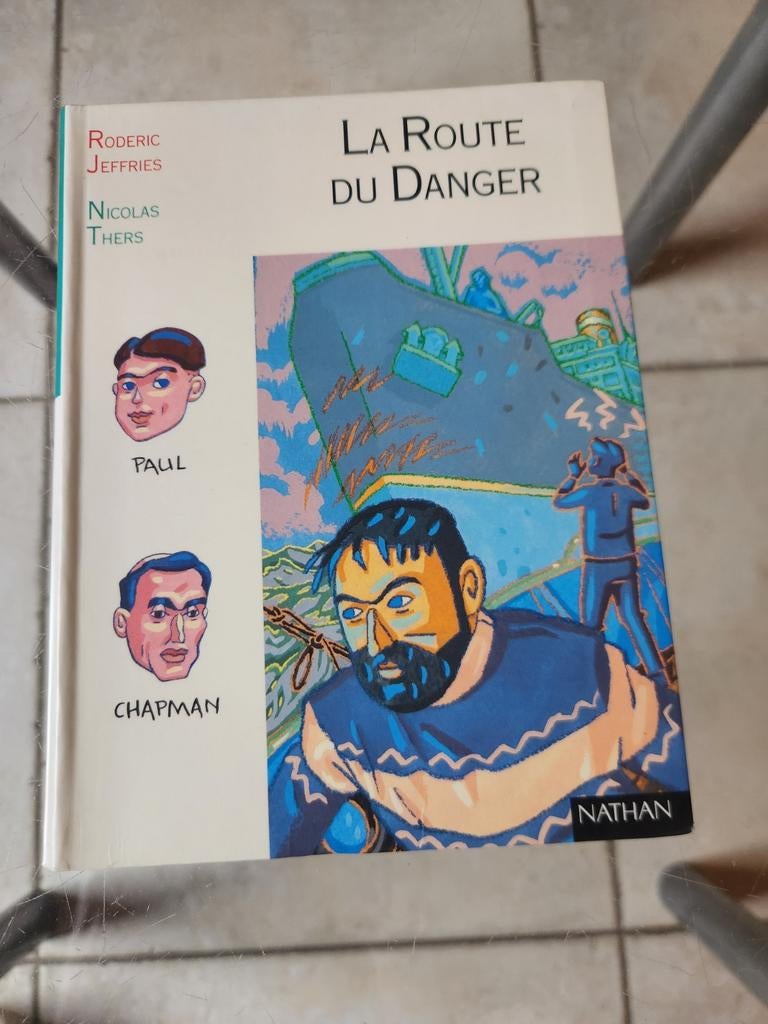 Livre :"La route du danger", Gelezen, Ophalen of Verzenden, Fictie, Roderic Jeffries